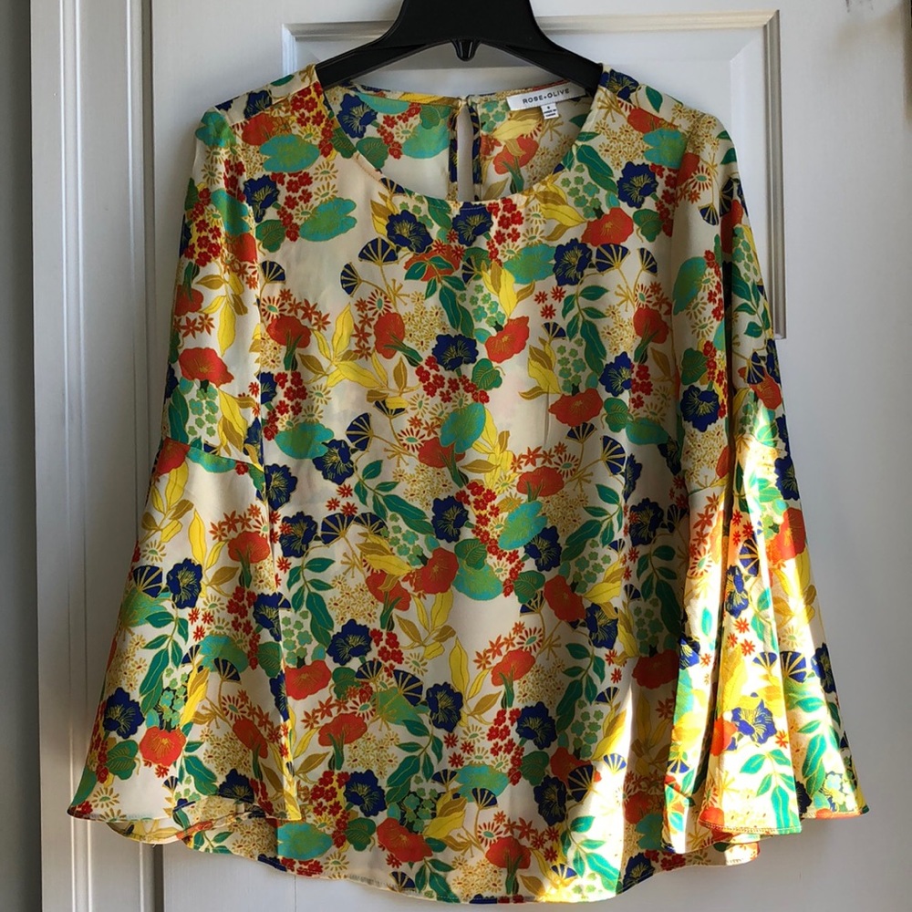 Rose + olive Size S floral blouse with bell sleeve